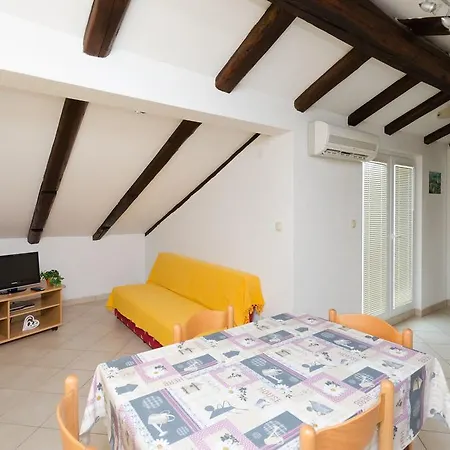 Mauro Apartment *