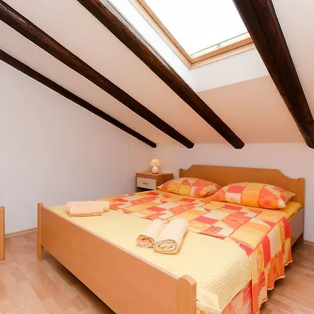 Apartment Mauro Punat